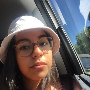 Meet your Posher, Oriana